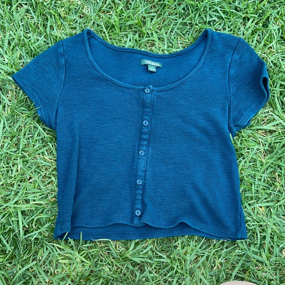 blue crop top